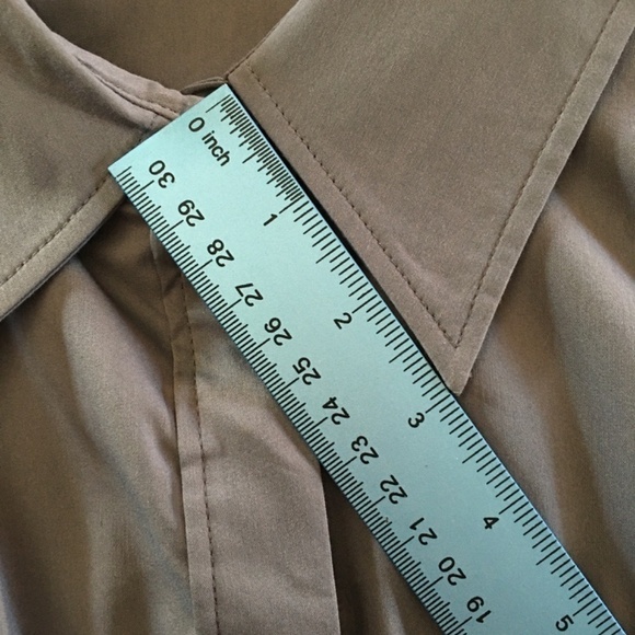 NEW YORK & COMPANY STRETCH “The Madison” Fitted Blouse, GRAY, NWT, Size L - Picture 9 of 9